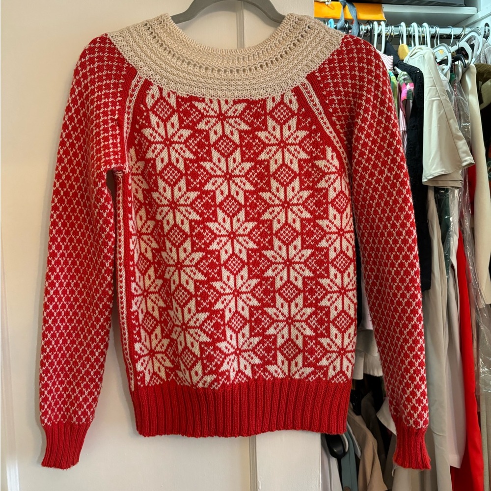 Manoush Holiday Sweater